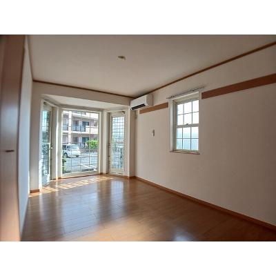 シャンミリュ－弐番館 103【管理NO：1-011460102-01030】 ★家具家電は申し込み後に搬入します 2026年08月上旬入居可能の物件画像