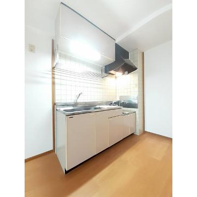 アドバンス 101【管理NO：1-007289301-01010】 ★家具家電は申し込み後に搬入します★の物件画像