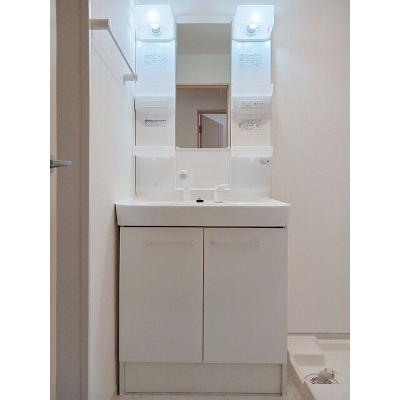 コン・エスプランサ 102【管理NO：1-020079801-01020】 ★家具家電は申し込み後に搬入します★の物件画像