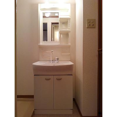 アメニティエル 102【管理NO：1-010366101-01020】 ★家具家電は申し込み後に搬入します 2026年08月下旬入居可能の物件画像