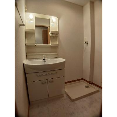 カーサ古澤　Ａ 102【管理NO：1-014014301-01020】 ★家具家電は申し込み後に搬入します 2026年08月下旬入居可能の物件画像