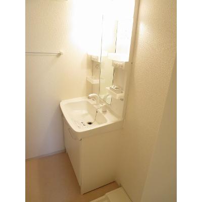 フローラＳＳＪ 201【管理NO：1-019380701-02010】 ★家具家電は申し込み後に搬入します 2026年08月下旬入居可能の物件画像