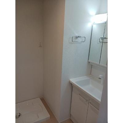 クレッシェンド石ヶ瀬 101【管理NO：1-028203001-01010】 ★家具家電は申し込み後に搬入します★ ★2026年10月上旬入居可能★の物件画像