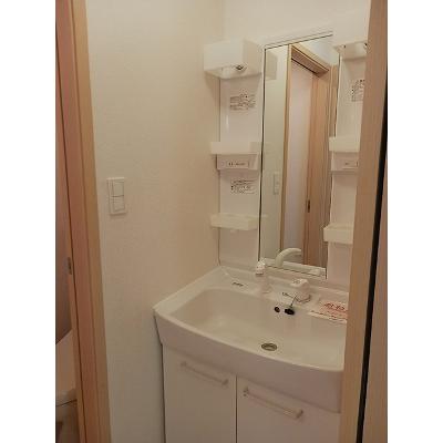 プリムローズ・Ｕ 101【管理NO：1-016656701-01010】 ★家具家電は申し込み後に搬入しますの物件画像