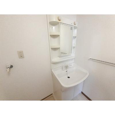 グラート鴨居花Ⅰ 201【管理NO：1-011465301-02010】 ★家具家電は申し込み後に搬入します 2026年07月下旬入居可能の物件画像