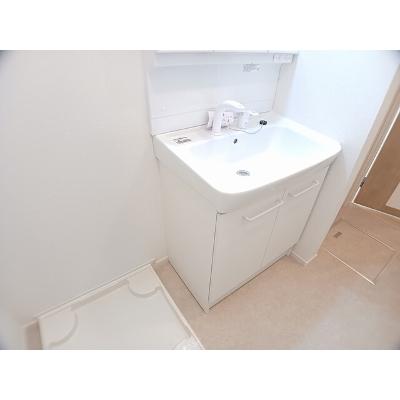 ベル　フィオーレ　Ａ 202【管理NO：1-028083001-02020】 ★家具家電は申し込み後に搬入します★の物件画像