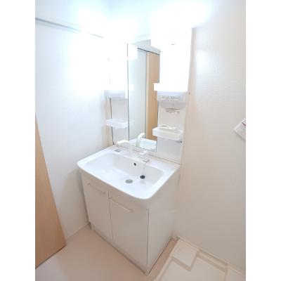 Ｎｅｏ　Ｉ 205【管理NO：1-021476101-02040】 ★家具家電は申し込み後に搬入します★の物件画像