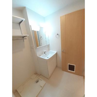 グラン・シャリオ　Ⅱ 101【管理NO：1-025001002-01010】 ★家具家電は申し込み後に搬入します 2026年08月下旬入居可能の物件画像