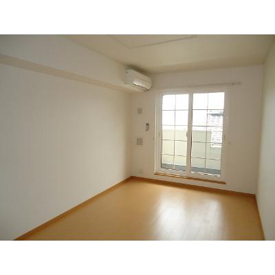 ファンタスティーク 203【管理NO：1-015026801-02030】 ★家具家電は申し込み後に搬入します 2026年10月中旬入居可能の物件画像