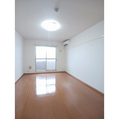 アフェリア・Ｅ 302【管理NO：1-013688001-03020】 ★家具家電は申し込み後に搬入します 2026年09月中旬入居可能の物件画像