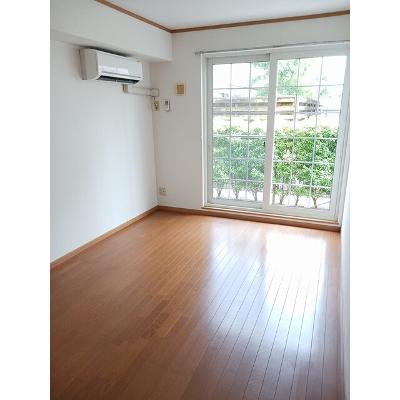 サンスプリング 102【管理NO：1-011824001-01020】 ★家具家電は申し込み後に搬入します★の物件画像