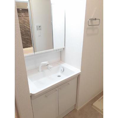 アゼリアガーデン 205【管理NO：1-026925901-02050】 ★家具家電は申し込み後に搬入します 2026年08月下旬入居可能の物件画像