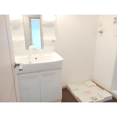 グランシャリオ 204【管理NO：1-016785501-02040】 ★家具家電は申し込み後に搬入します★の物件画像