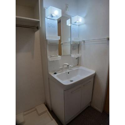 サンライズ・パークス 201【管理NO：1-023290001-02010】 ★家具家電は申し込み後に搬入しますの物件画像
