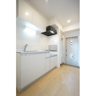 マッシュルーム 105【管理NO：1-022381401-01040】 ★家具家電は申し込み後に搬入します★の物件画像