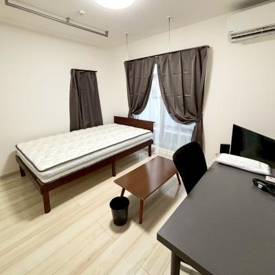 【J’sコート北新宿 105】即入居可🌟厚さ25㎝超高密度ポケットコイルマットレス使用！東中野駅徒歩6分！新宿駅まで乗り換えなしで5分！築浅マンション☆【インターネット無料】の物件画像