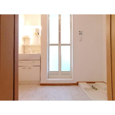 ロイヤル　クレッセント　Ⅲ 104【管理NO：1-015037803-01040】 ★家具家電は申し込み後に搬入します 2026年08月中旬入居可能の物件画像