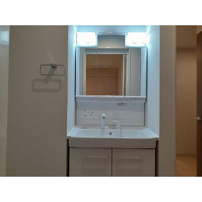 セレーノ　Ｂ 102【管理NO：1-027119702-01020】 ★家具家電は申し込み後に搬入します 2026年08月下旬入居可能の物件画像