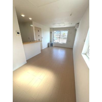 リバティ　パー　オン 101【管理NO：1-020826701-01010】 ★家具家電は申し込み後に搬入します★ ★2026年08月中旬入居可能★の物件画像