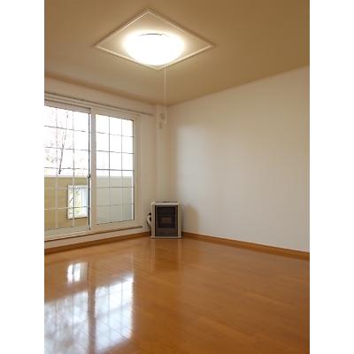 エスカパード 102【管理NO：1-013779003-01020】 ★家具家電は申し込み後に搬入します 2026年08月下旬入居可能の物件画像