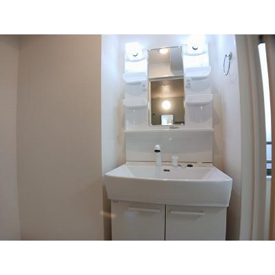 バース　Ⅲ 301【管理NO：1-022795001-03010】 ★家具家電は申し込み後に搬入します★の物件画像