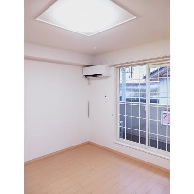 チャーサイト 203【管理NO：1-016085401-02030】 ★家具家電は申し込み後に搬入します 2026年08月下旬入居可能の物件画像