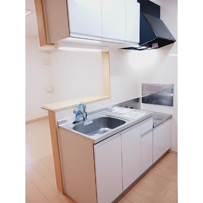 チャーサイト 203【管理NO：1-016085401-02030】 ★家具家電は申し込み後に搬入します 2026年08月下旬入居可能の物件画像