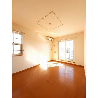 プリムローズＢ 201【管理NO：1-014168502-02010】 ★家具家電は申し込み後に搬入します 2026年08月下旬入居可能の物件画像