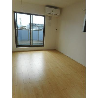 イリーデⅡ 201【管理NO：1-024358502-02010】 ★家具家電は申し込み後に搬入します★の物件画像