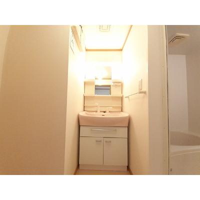 ヴィラ・ユーフォリア 203【管理NO：1-013092601-02030】 ★家具家電は申し込み後に搬入します 2026年08月中旬入居可能の物件画像