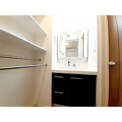 ラ・ガーディア 101【管理NO：1-026635101-01010】 ★家具家電は申し込み後に搬入します 2026年07月下旬入居可能の物件画像