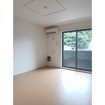 リオコリーナ 105【管理NO：1-019138301-01040】 ★家具家電は申し込み後に搬入します★の物件画像