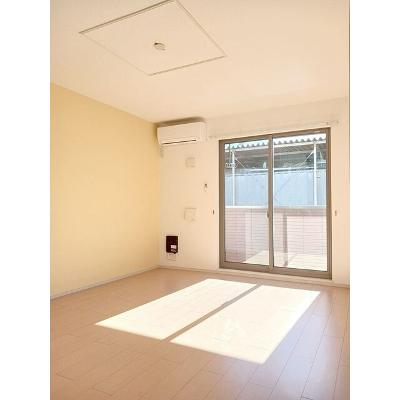 オリーブⅠ 102【管理NO：1-019355801-01020】 ★家具家電は申し込み後に搬入します 2026年08月下旬入居可能の物件画像