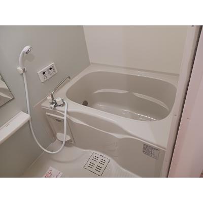 プリムローズ　Ⅰ 201【管理NO：1-017761601-02010】 ★家具家電は申し込み後に搬入します★の物件画像