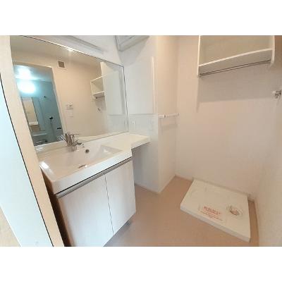 コクテール 102【管理NO：1-023273001-01020】 ★家具家電は申し込み後に搬入しますの物件画像