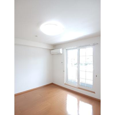 プリムローズ・Ｍ 202【管理NO：1-014326101-02020】 ★家具家電は申し込み後に搬入します★ ★2026年08月下旬入居可能★の物件画像