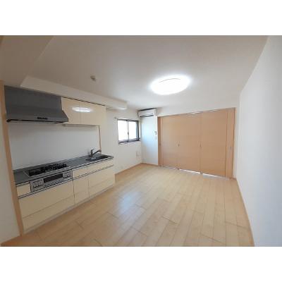 シャルマン 303【管理NO：1-016851701-03030】 ★家具家電は申し込み後に搬入します 2026年08月上旬入居可能の物件画像