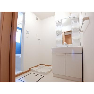 ブリランテ　ウノ 203【管理NO：1-015135301-02030】 ★家具家電は申し込み後に搬入します 2026年08月下旬入居可能の物件画像