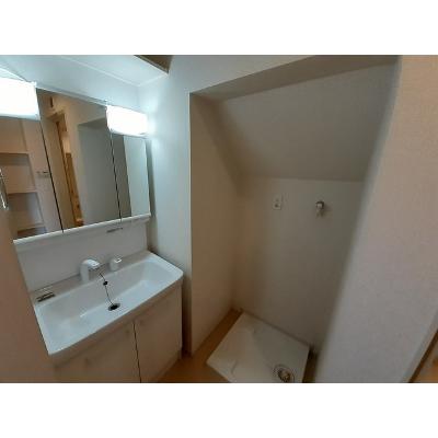 エアリーⅡ 103【管理NO：1-024145202-01030】 ★家具家電は申し込み後に搬入します★の物件画像
