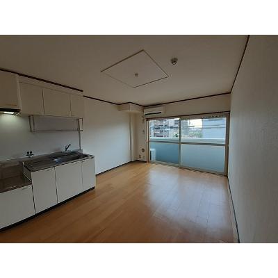 グラスガーデンⅡ 202【管理NO：1-004455901-02020】 ★家具家電は申し込み後に搬入します 2026年08月下旬入居可能の物件画像