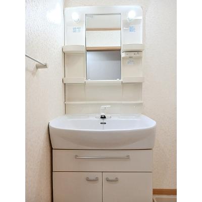 フラン　ブリッサ　Ａ 103【管理NO：1-012759801-01030】 ★家具家電は申し込み後に搬入します★の物件画像