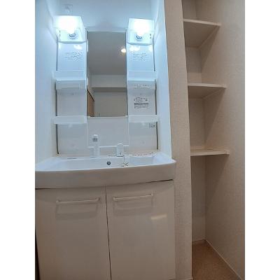ボン　モマン　Ｍ　Ⅰ 102【管理NO：1-023847401-01020】 ★家具家電は申し込み後に搬入します★の物件画像