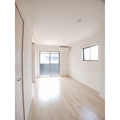 クラス　メール　ルアナ　Ⅱ 103【管理NO：1-025948302-01030】 ★家具家電は申し込み後に搬入します★ ★2026年09月中旬入居可能★の物件画像