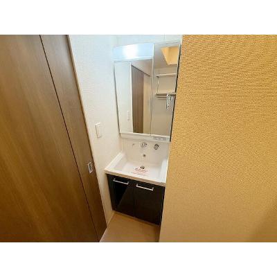 ヒカルサ伊万里ウエストⅡ 101【管理NO：1-027512502-01010】 ★家具家電は申し込み後に搬入します★の物件画像