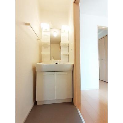 はなみずき　Ｃ 102【管理NO：1-017712203-01020】 ★家具家電は申し込み後に搬入します 2026年08月下旬入居可能の物件画像