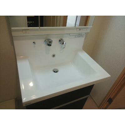 グランドソレーユ三ツ池公園 202【管理NO：1-019596601-02020】 ★家具家電は申し込み後に搬入します 2026年08月下旬入居可能の物件画像