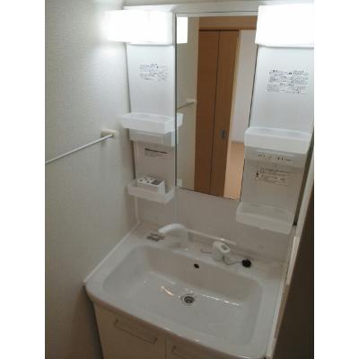 グランツ 105【管理NO：1-020737801-01040】 ★家具家電は申し込み後に搬入します 2026年07月下旬入居可能の物件画像