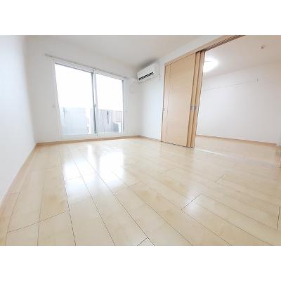 プリマヴェーラ・ルーチェ 404【管理NO：1-016829701-04040】 ★家具家電は申し込み後に搬入します 2026年08月下旬入居可能の物件画像