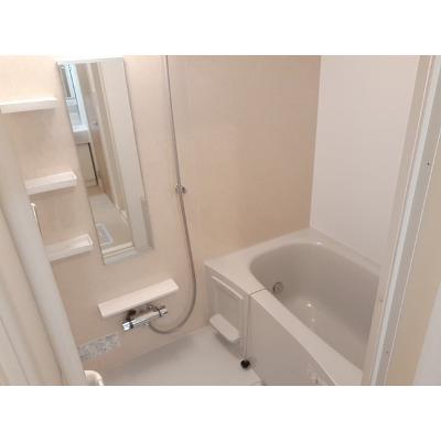 ルナヒナ　マヒナ 201【管理NO：1-026407201-02010】 ★家具家電は申し込み後に搬入します★の物件画像