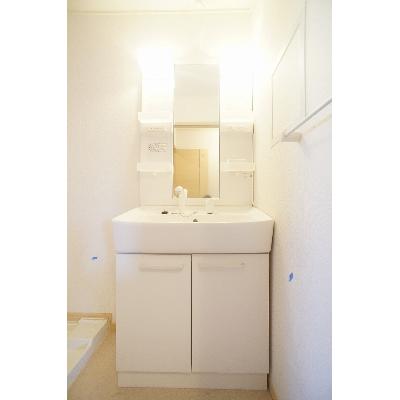 プレッソ 201【管理NO：1-015618101-02010】 ★家具家電は申し込み後に搬入します★ ★2026年08月下旬入居可能★の物件画像